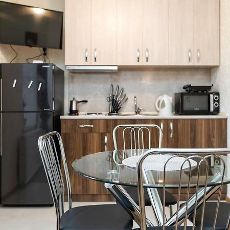 Wehost Stylish Apartment In Old Tbilissi Extérieur photo